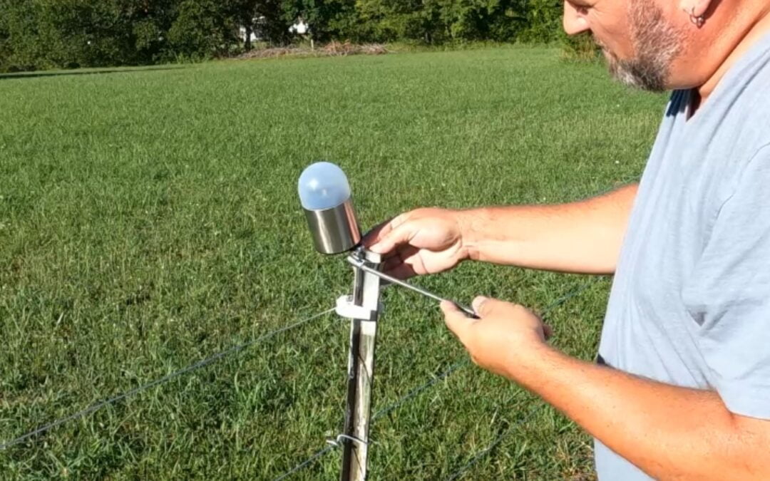 Detailed Review of the SL-750 Smart Light Electric Fence Voltage Indicator